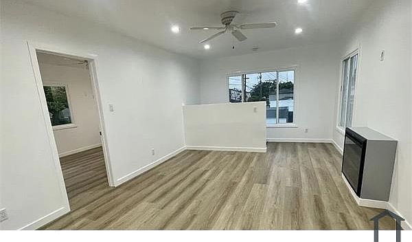 1st image of 908 S Oak St #908