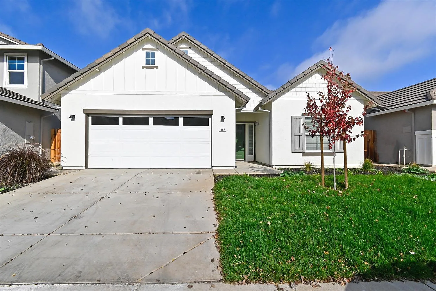 985 Norwich Way photo 1