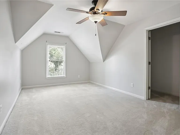 12250 Broadleaf Ln — Photo 15