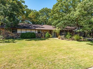 2455 Mountain Dr, Bartlesville, OK 74003