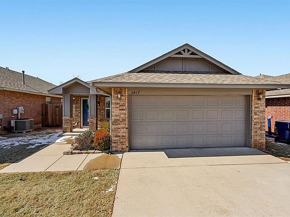 3rd image of 5817 Clearwater Dr