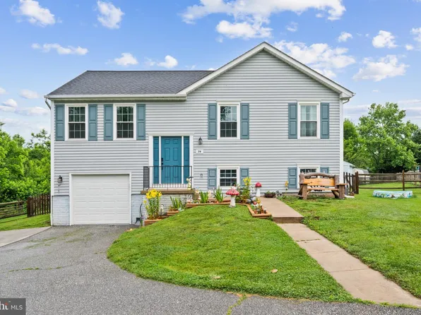 79 Crimson Ave, Taneytown, MD 21787