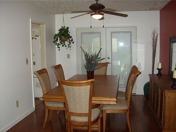3rd image of 6520 Ashdale Dr
