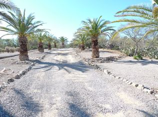 521 W Continental Rd, Green Valley, AZ 85622