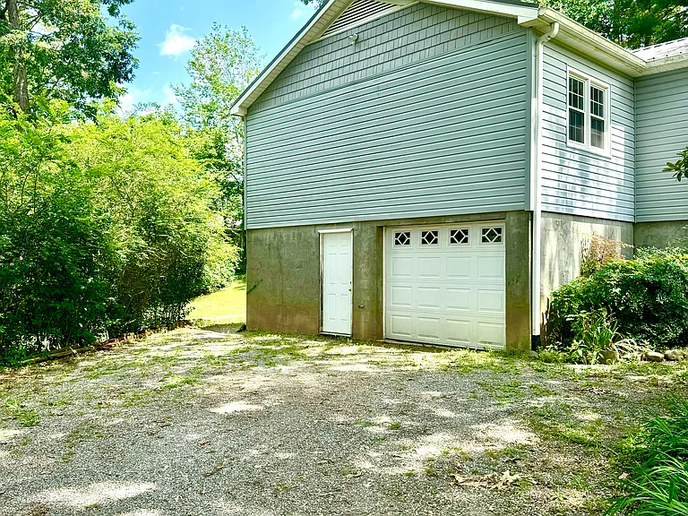 29 Salem Rd — Photo 9