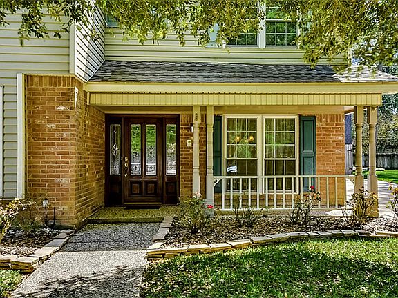 3rd image of 10607 Elmdale Dr