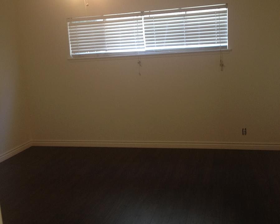 1st image of 516 S Eremland Dr