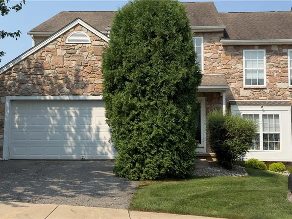 2720 Bachman Dr, Bethlehem, PA 18020