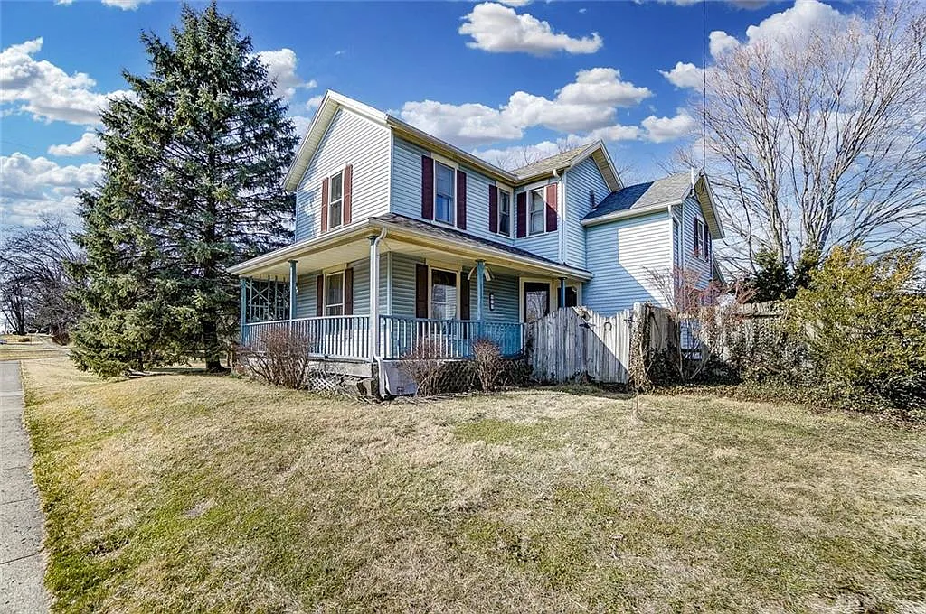 427 W Wenger Rd photo 1