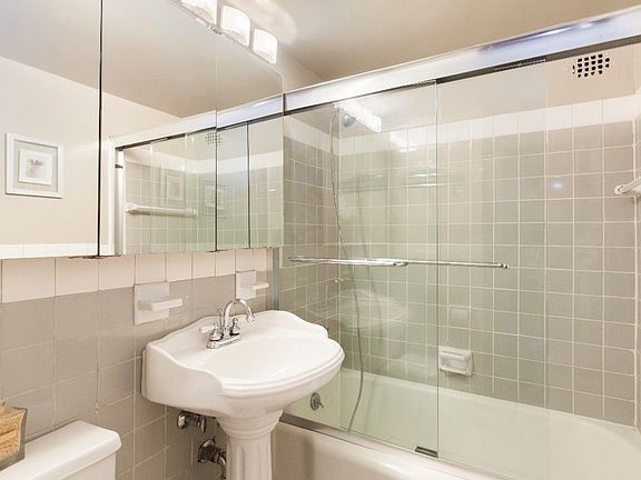 5th image of 1202 2nd Ave #14C