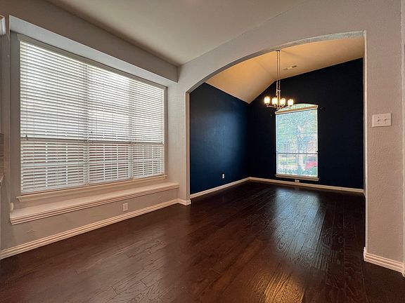 5th image of 970 Noble Ave