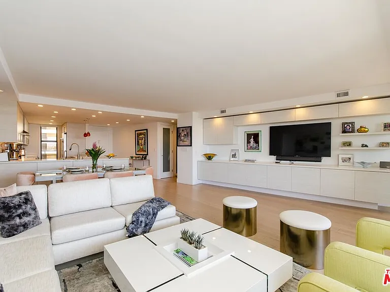 4335 Marina City Dr #642 — Photo 26