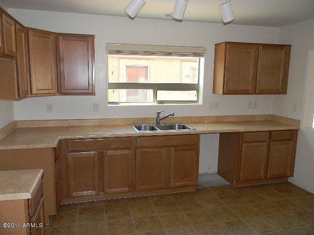 2nd image of 1200 E Penny Ln