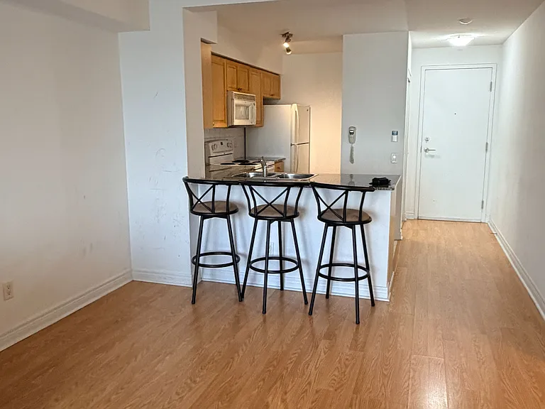 83 Borough Dr #701 — Photo 2