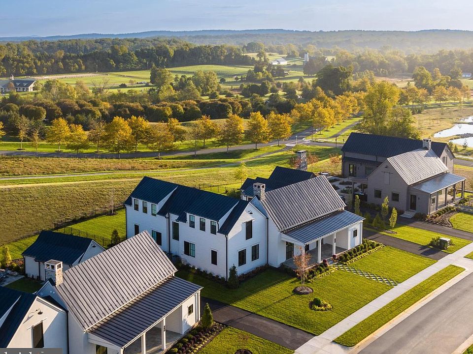 1st image of 604 Martingale Ridge Dr