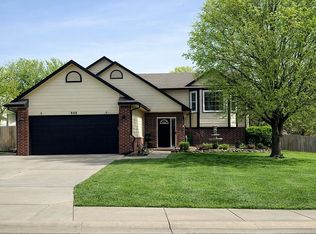 800 N Linden Ln, Derby, KS 67037