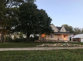 1549 Warbler Ave, Hampton, IA 50441