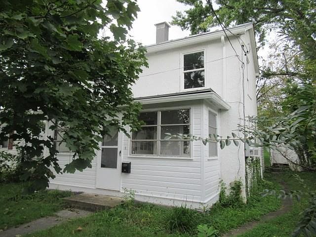 1st image of 366 W Bruce St