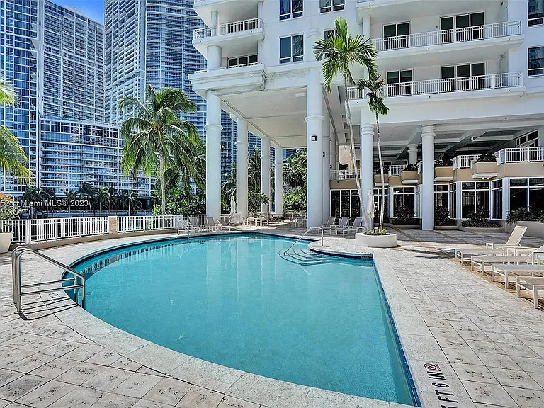 801 Brickell Key Blvd #1707 — Photo 36