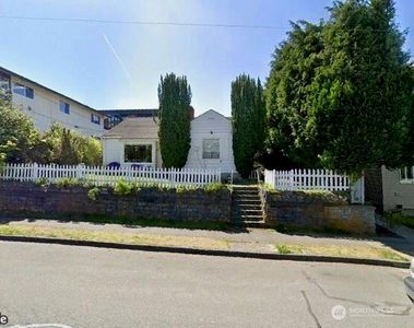 640 Bell Street, Edmonds, WA, 98020