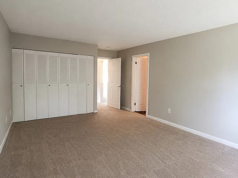 12 Greenbriar Dr #A — Photo 21