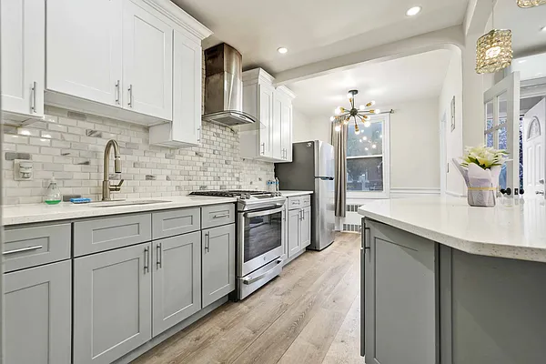 Kitchen, photo 1