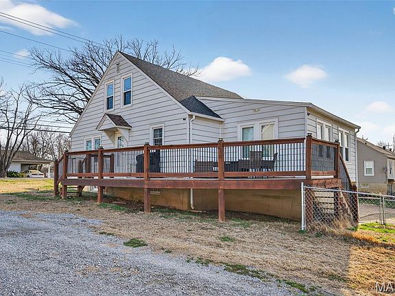 5th image of 821 Old Cape Rd