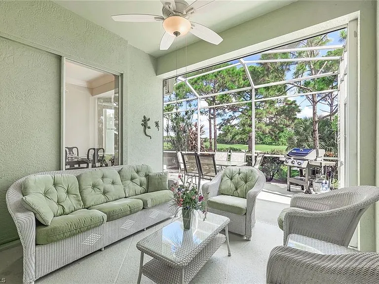 26409 Clarkston Dr — Photo 16