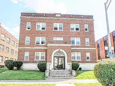 49 Troup St Photo 1