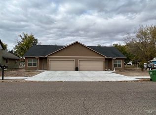 609 & 611 N 2nd St, Payette, ID 83661