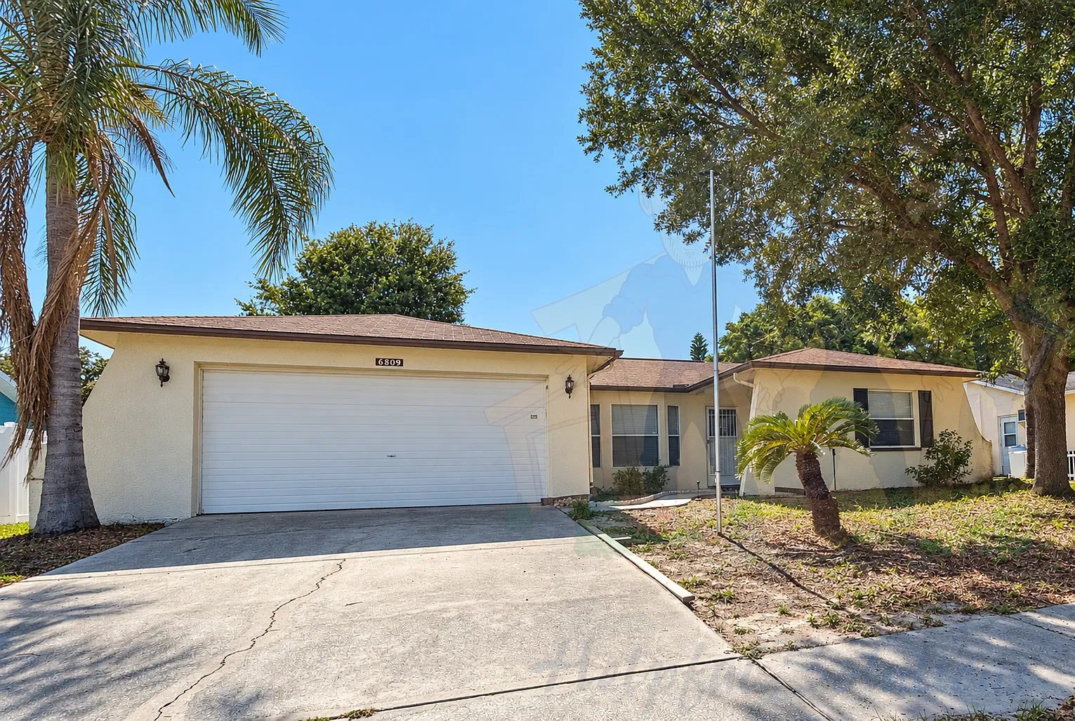6809 Crossbow Ln — Photo 1