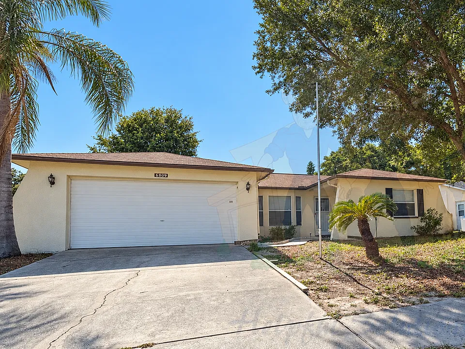 6809 Crossbow Ln