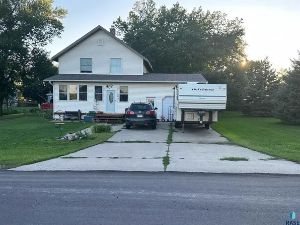 109 Bertha Ave S, Ihlen, MN 56164