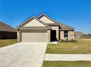 801 Gold Finch Way, Lake Charles, LA 70611