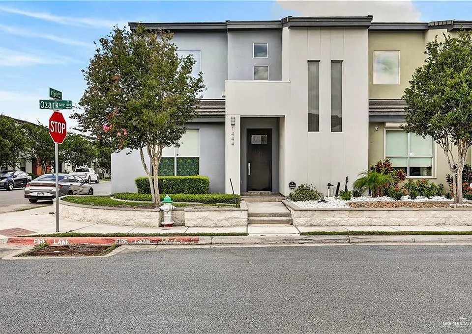 1444 Ozark Ave
