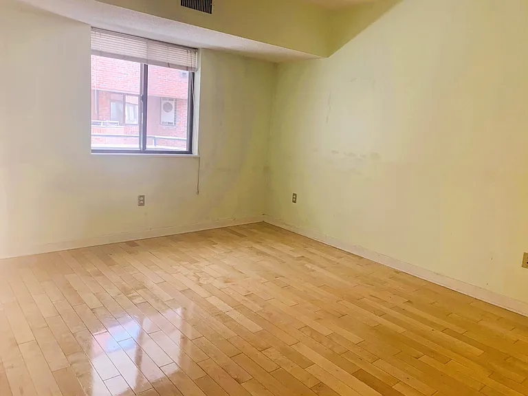 147 Kelton St #610 — Photo 5