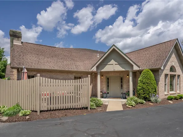 339 Village Green Dr, McMurray, PA 15317
