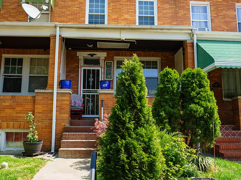 439 Elrino St — Photo 1