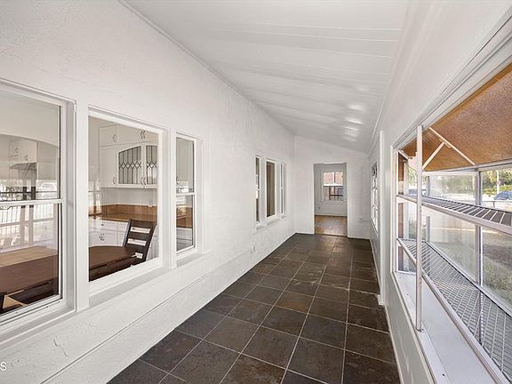 3rd image of 614 N Lemon Ave