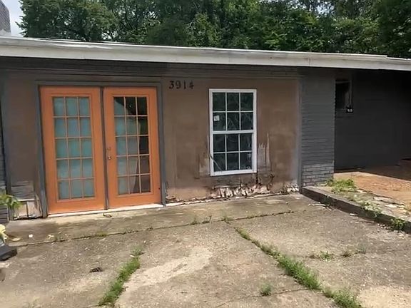 3rd image of 3914 Juandale Dr