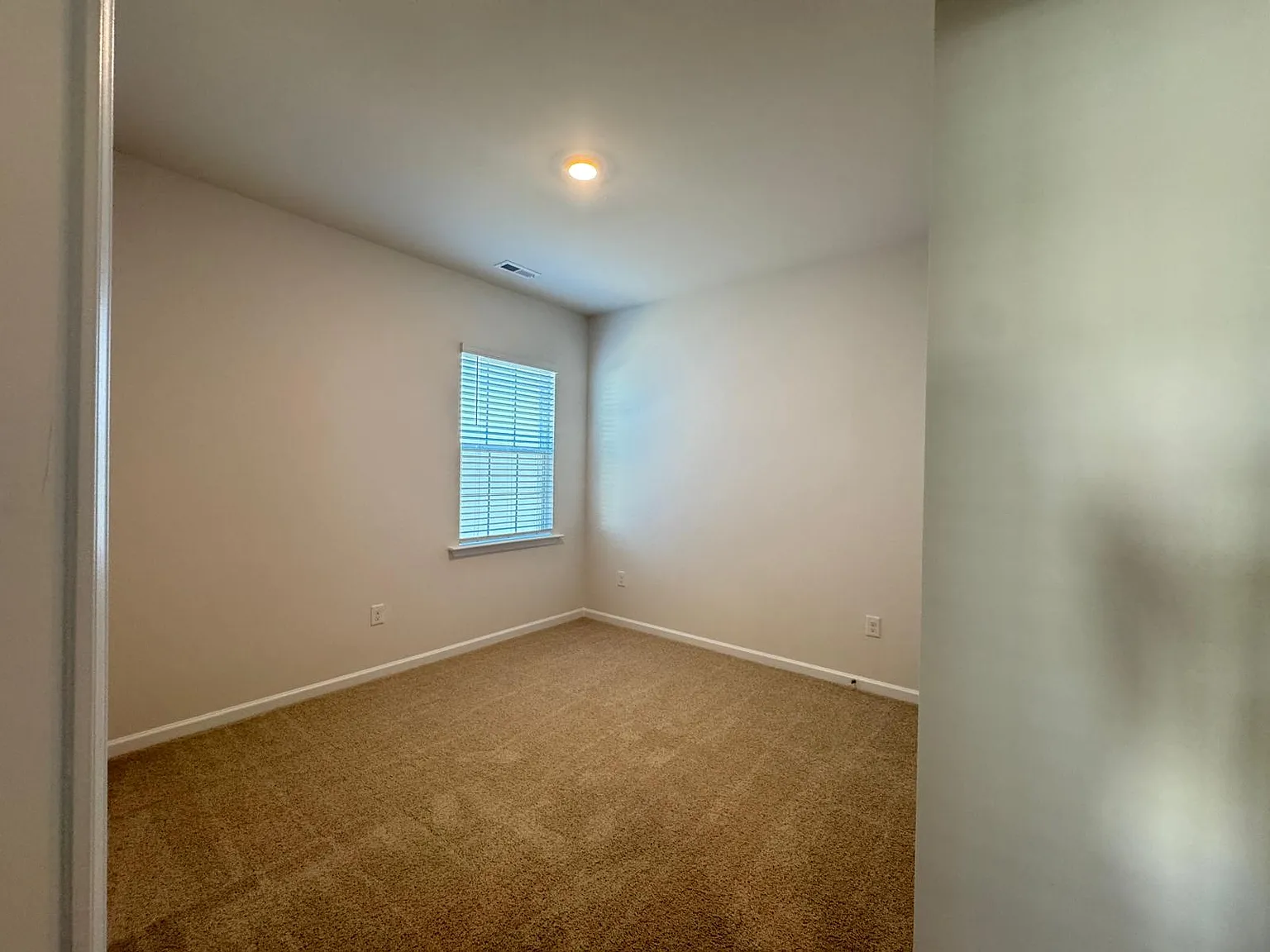 4 bed, 1764 sqft, $1,895 — Photo 3