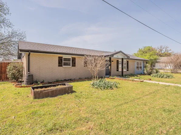 302 E Washington St, Alvord, TX 76225