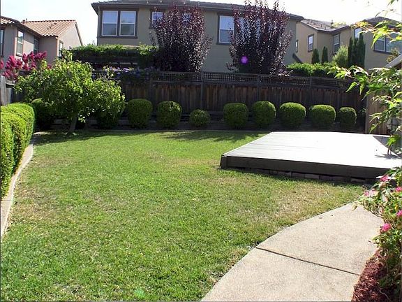 5th image of 42024 Benbow Dr
