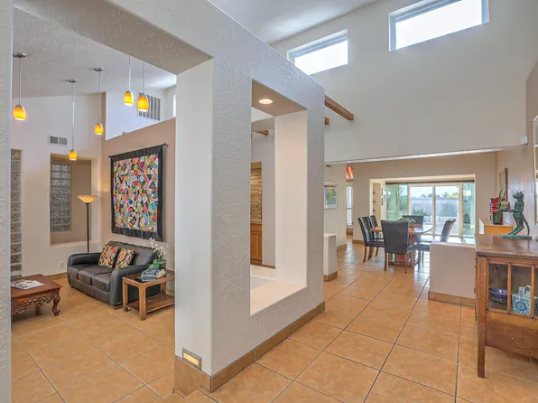 6025 Casa Feliz NE, Albuquerque, NM 87111