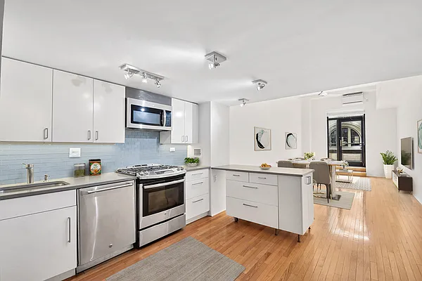 Sold by Corcoran | media 2