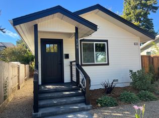 129 N East St, Cloverdale, CA 95425
