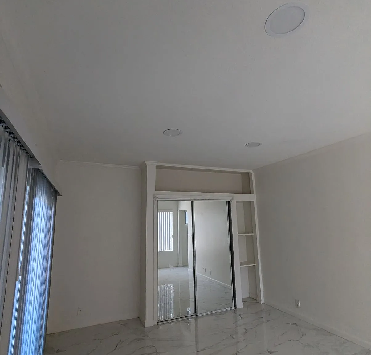 2230 E Ocean Blvd — Photo 2