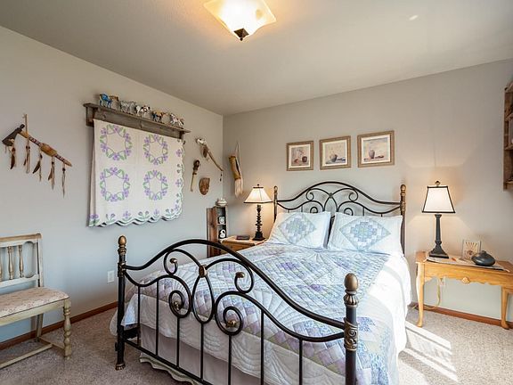 441 Emerald Hills Dr-4