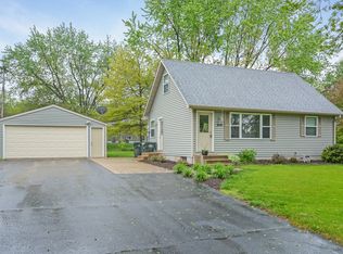 2114 Marble Ln, Eagan, MN 55122