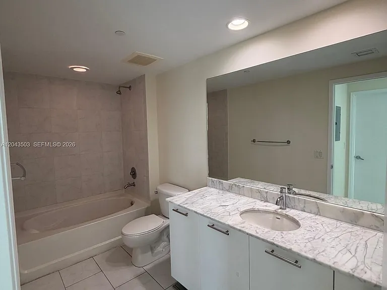 951 Brickell Ave #1206 — Photo 10
